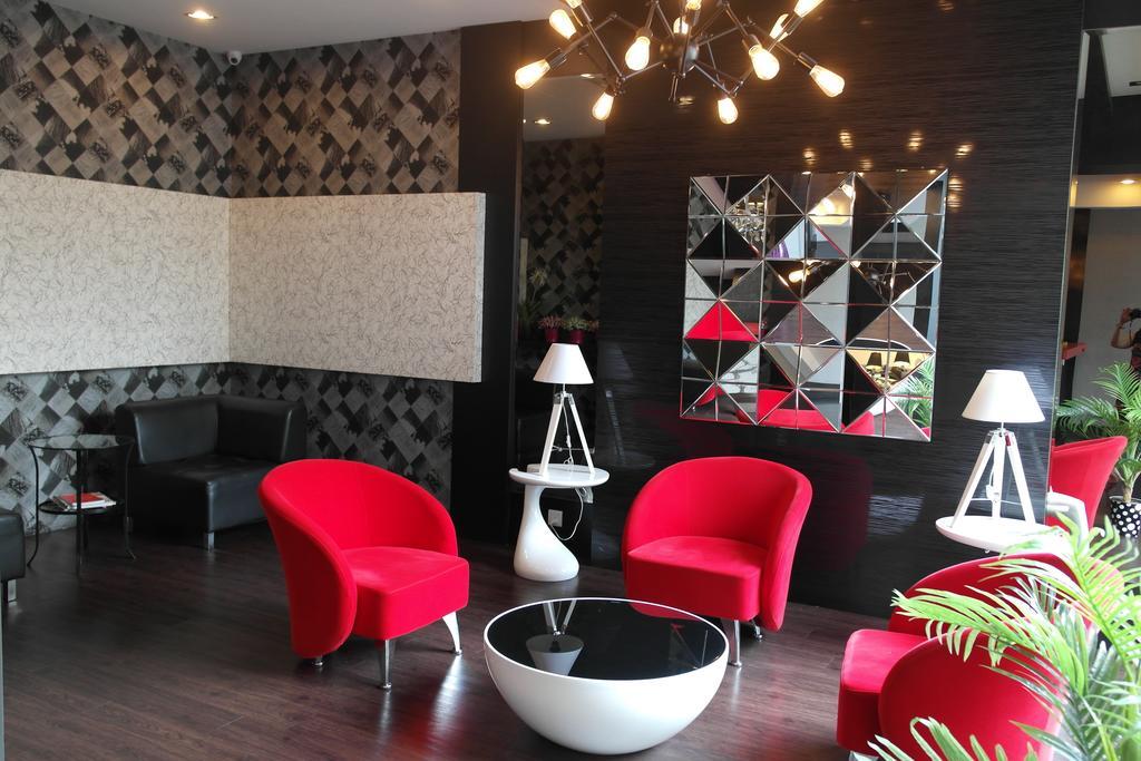 De Hotel Іпох Екстер'єр фото