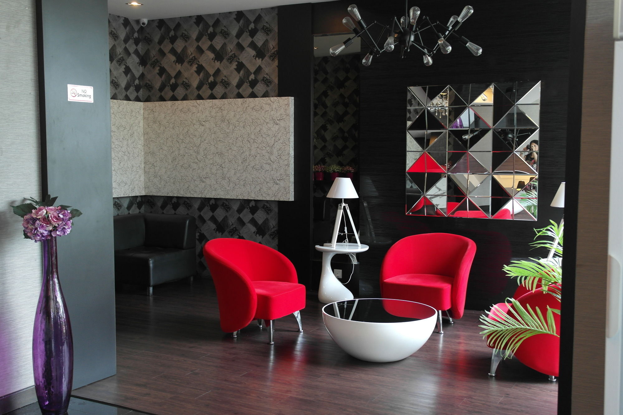 De Hotel Іпох Екстер'єр фото